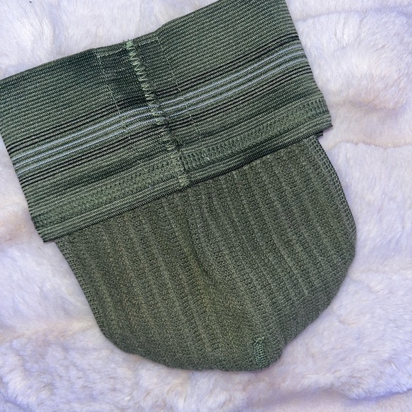 Green size small jock strap for party raves and just to look good in - Picture 4 of 9